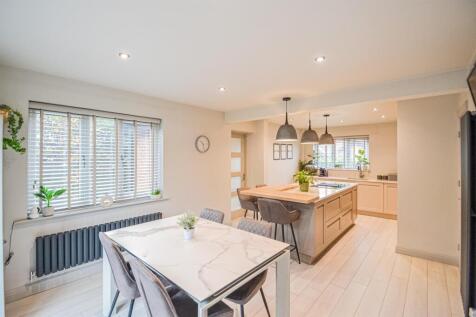 Dining Room &amp; Dining Kitchen