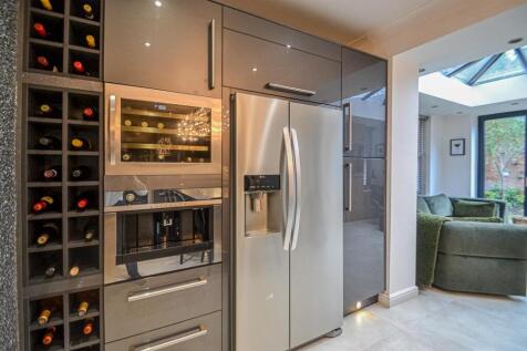 Further Kitchen Appliances