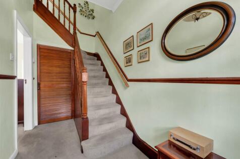 ENTRANCE PORCH