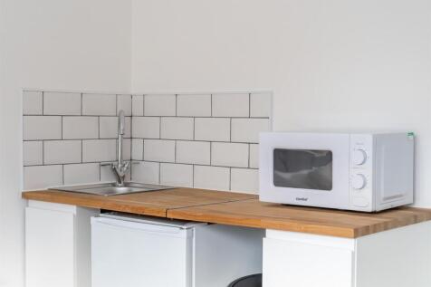 Apt. 3 - 5.jpg