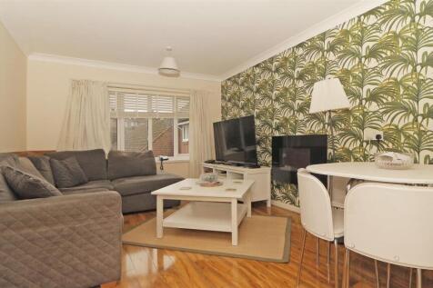 LOUNGE/DINER