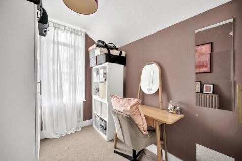 BEDROOM FIVE