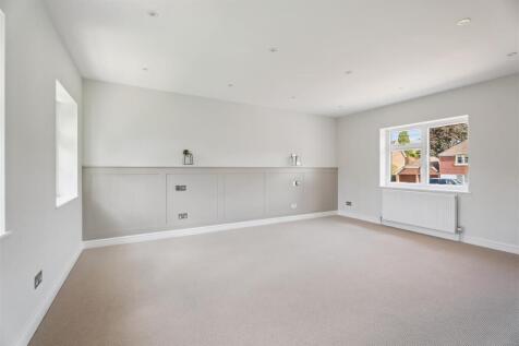 Principal bedroom