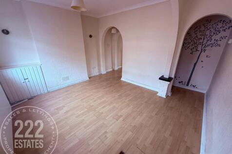 PHOTO-2025-10-06-12-54-09 (11).jpg