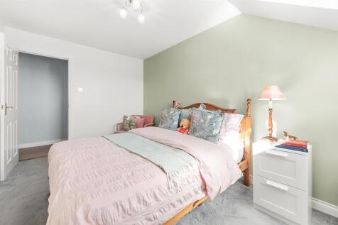 Bedroom 3 1.jpeg