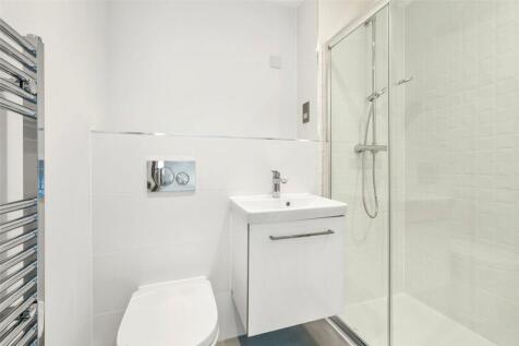 2 Bathrooms