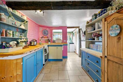 Good Sized Kitchen