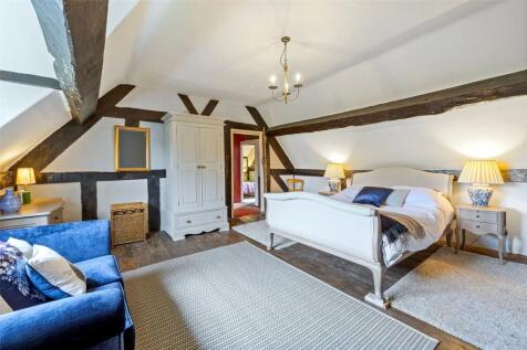 4 Bedrooms
