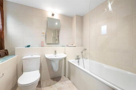 6 En-Suite Bedrooms