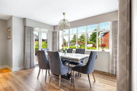 2 Reception Rooms