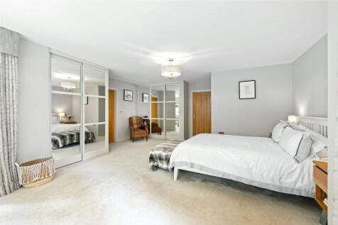 Built In Wardrobes