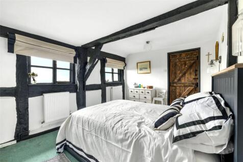 4 Bedrooms