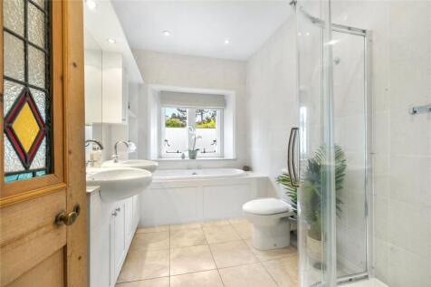 5 Bathrooms