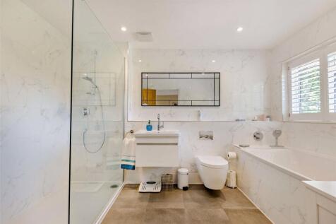 3 Bathrooms