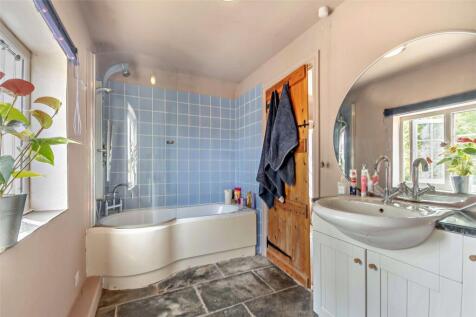 Smart Ensuite