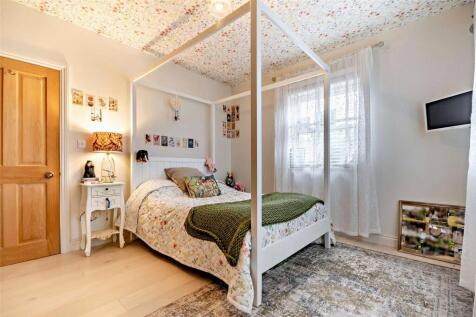 5 Bedrooms