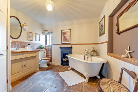 Large En-Suite