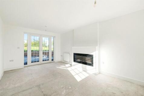 3 Reception Rooms