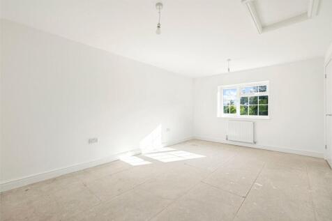 4 Bedrooms