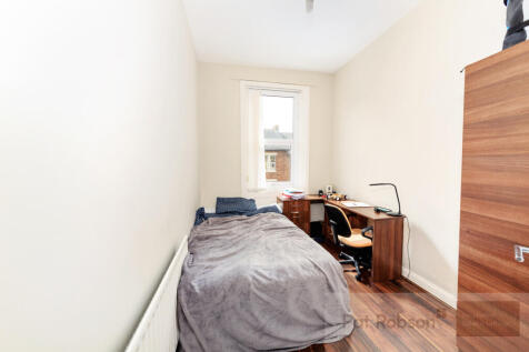 122 hotspur st119.jp
