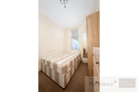 31 Deuchar Street371