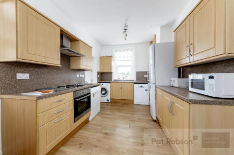 20 b MANOR HOUSE ROA