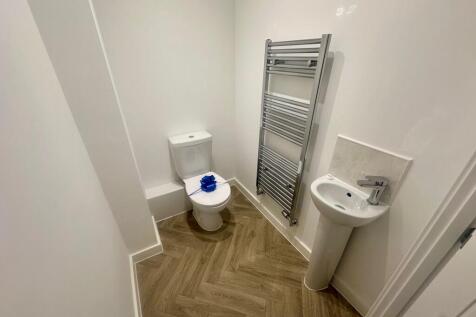 Cloakroom/wc