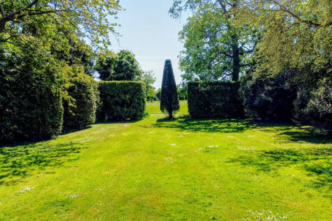 Old Newton Garden