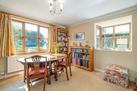 1440px1 Oaklands-...