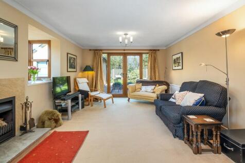 1440px1 Oaklands-...