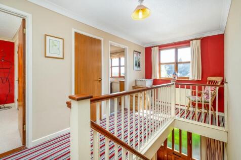 1440px1 Oaklands-...