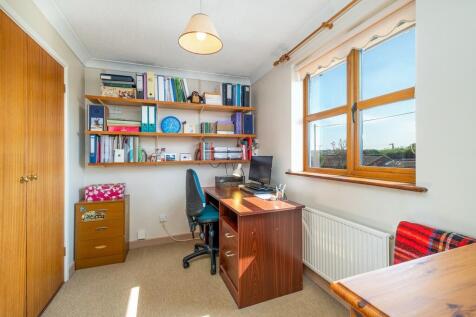 1440px1 Oaklands-...