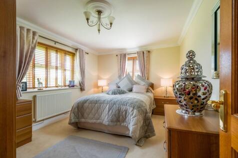 1440px-Brookside ...