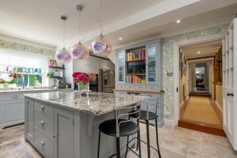1440px-Elm Farm H...