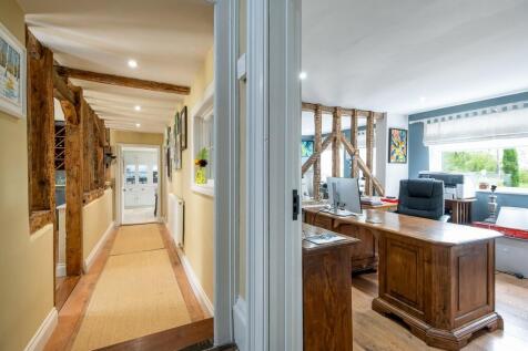 1440px-Elm Farm H...