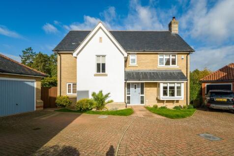 1440px-4 Shrubber...