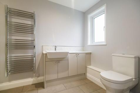 1440px-Elm Tree V...