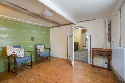 1440px-Crown Hill...