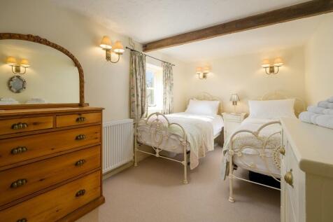 1440px-Grannery-1...