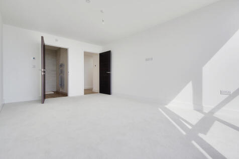 Primary Bedroom F11