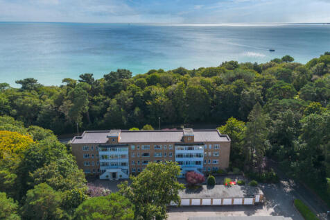 Pinebeach Court