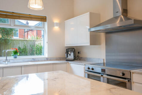 Kitchen 3
