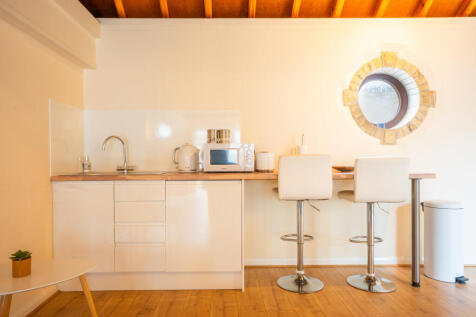Annexe Kitchen