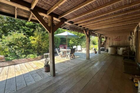 Annex Decking