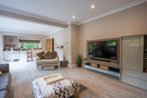 Family Room/Kitchen