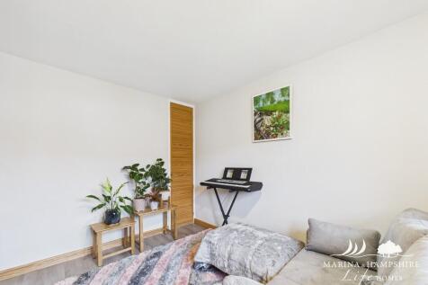 CAM03915G0-PR0020...