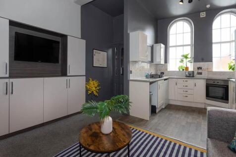 snug showing kitchen