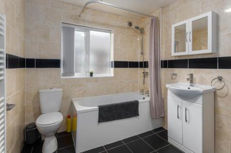 Main bathroom