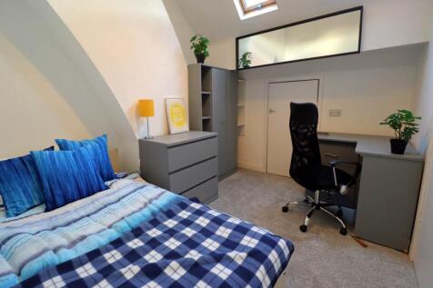 Top Bedroom 2