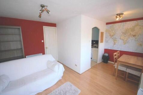 lounge (Medium) (2)